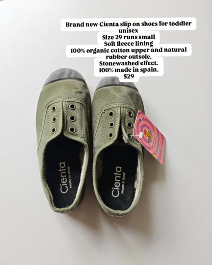 Cienta Slip On Shoes for toddler size 29 unisex